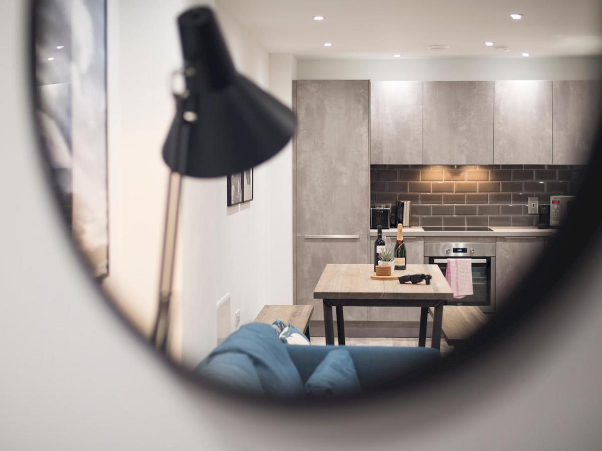 New In Centre & Close To Stadiums Apartment Cardiff