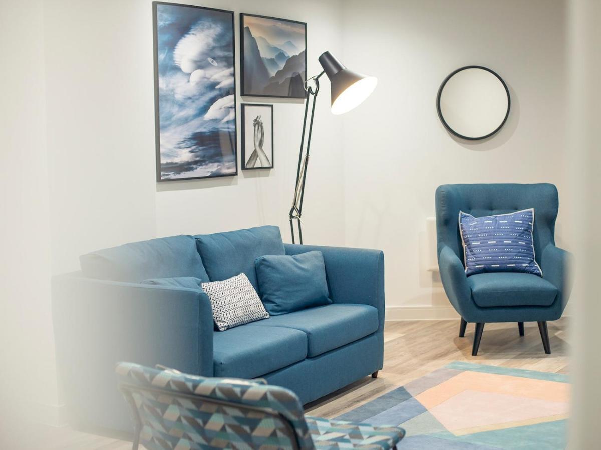Apartment New In Centre & Close To Stadiums *