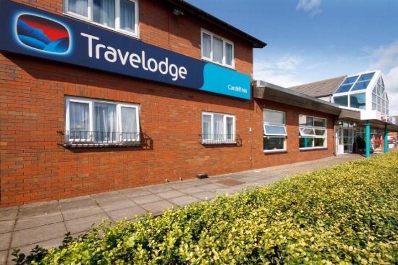Hotel Travelodge M4 3*