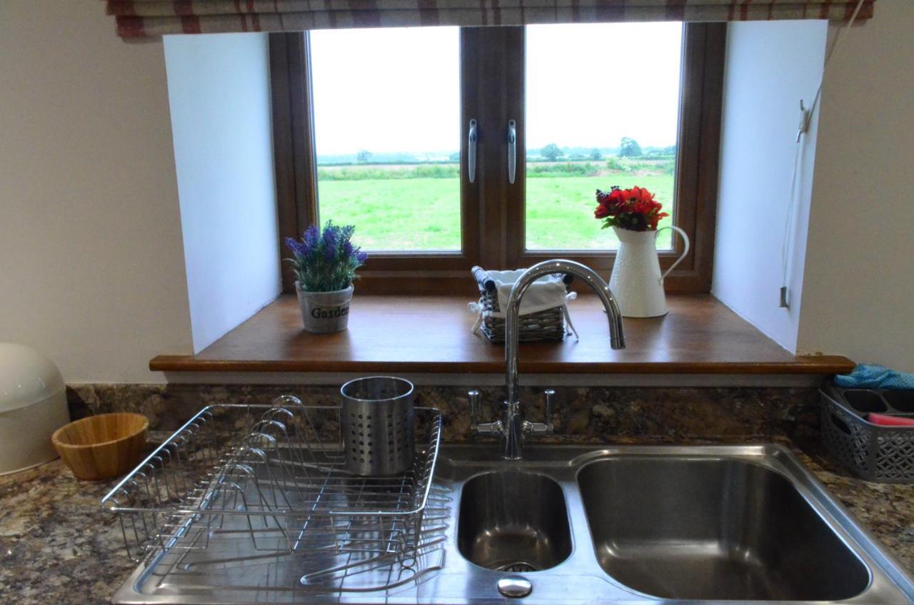 Holiday home Special 8-13june Beautiful Dog Freindly Near Cardiff, Cowbridge, Barry