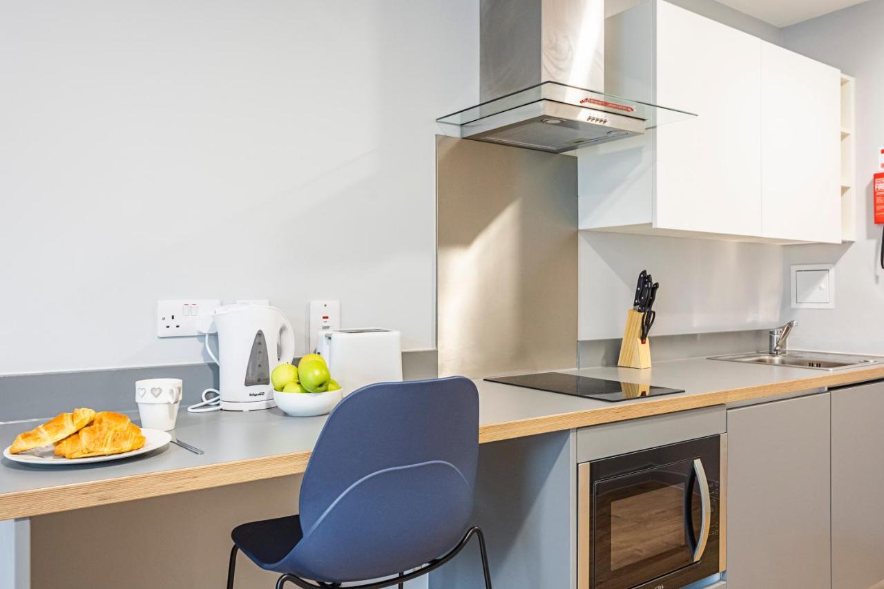 Modern Studios, Apartment Cardiff