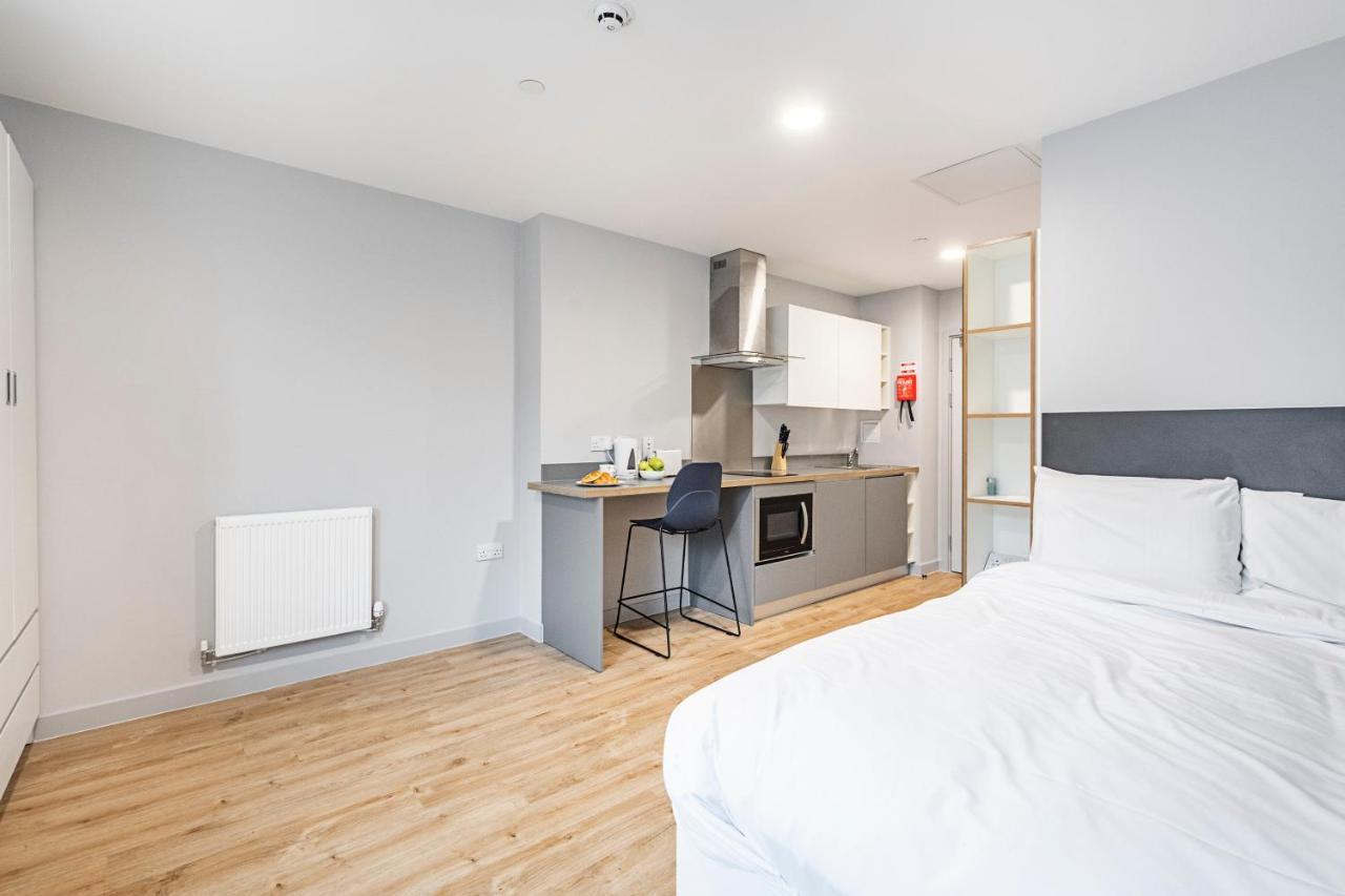 Modern Studios, *
