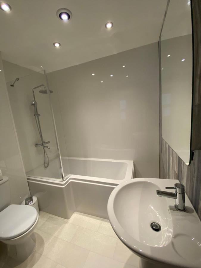 Aaron Wise - 17 Fitzhamon * Cardiff