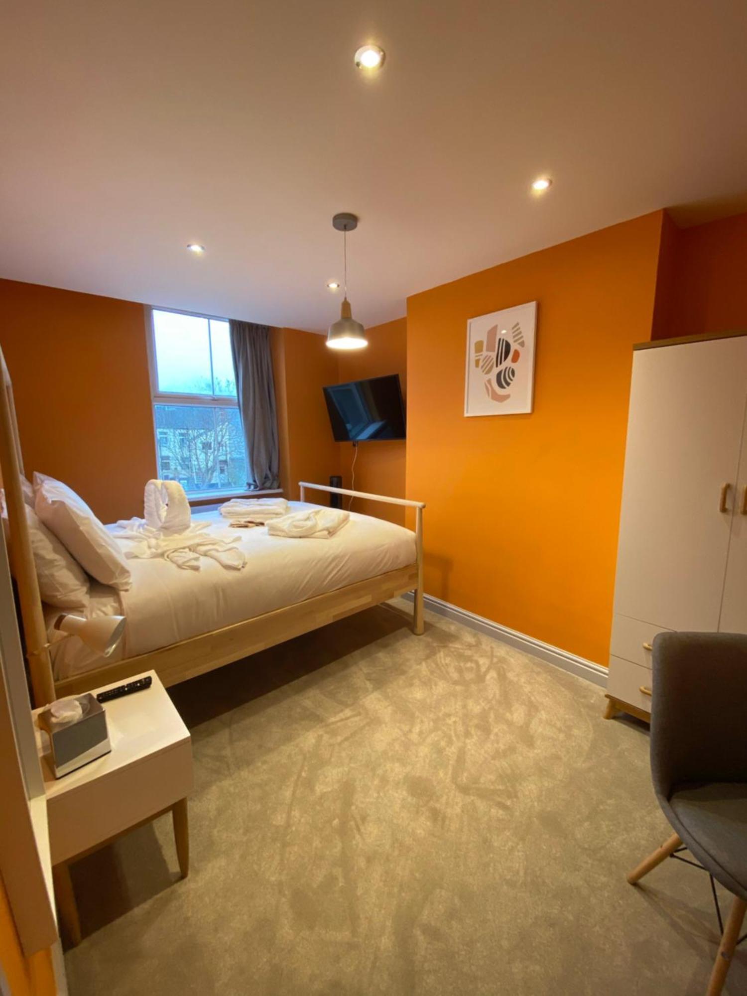 Apartment Aaron Wise - 17 Fitzhamon Cardiff