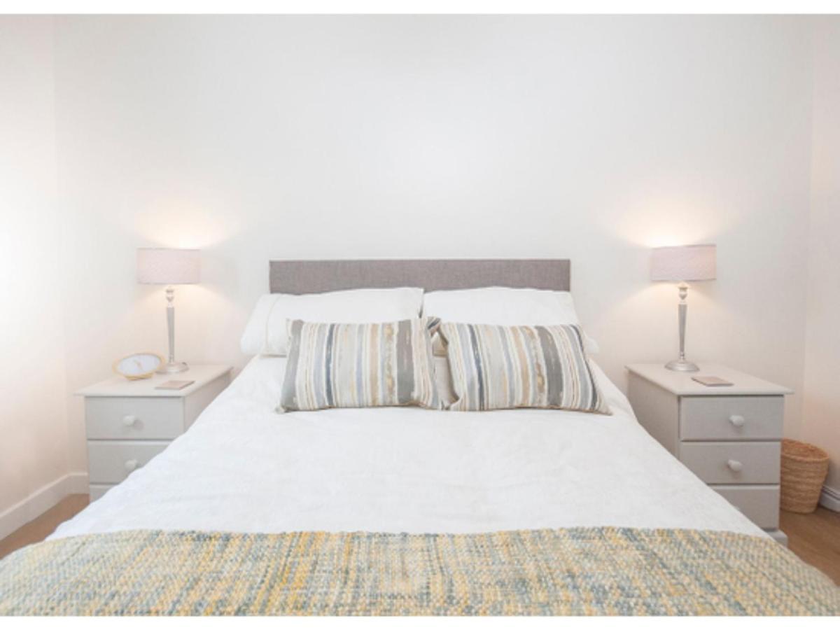Guest house Modern House Close To Stadiums & Centre W/parking Cardiff