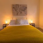 The Ella Fitzgerald - Modern 2 Bedroom Apartment, Super Close To City Centre