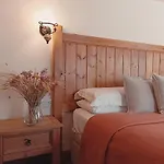 The Gwaelod Y Garth Inn
