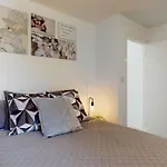 Cozee Apartments, Cardiff City Centre