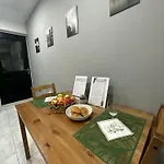 2 Bedroom Flat With Hot Tub