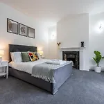 Smart Tv | Wifi | Free Parking