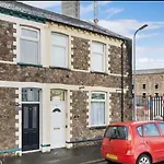 Ensuite Room In Cardiff City Centre
