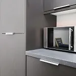 New Modern 1 Bedroom Apartments - Prime Location - By Ekliving Luxe Short Lets & Serviced Accommodation - Cardiff