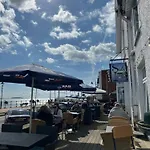 Sids Restaurant And Bar With Rooms