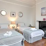 Willows-Cardiff Guest House