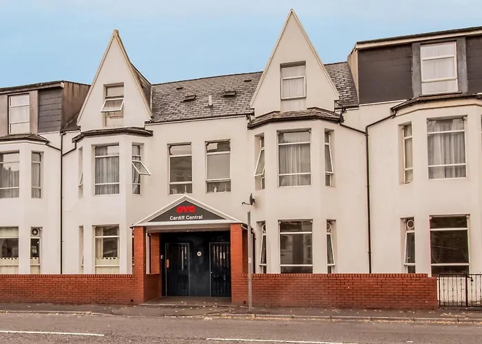 Oyo Flagship Cardiff Central