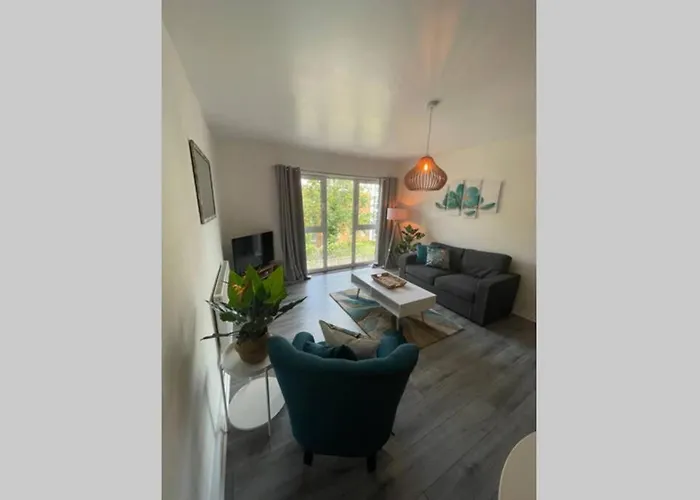 27 Lock Keepers Court By Mia Living Spacious 2 Bedroom Apartment With Free Parking