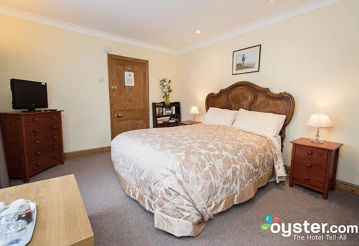 Riverside Bed And Breakfast