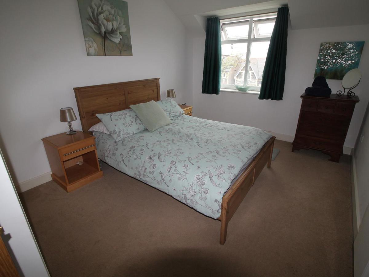 Holiday Homes Ashgrove Court Penthouses