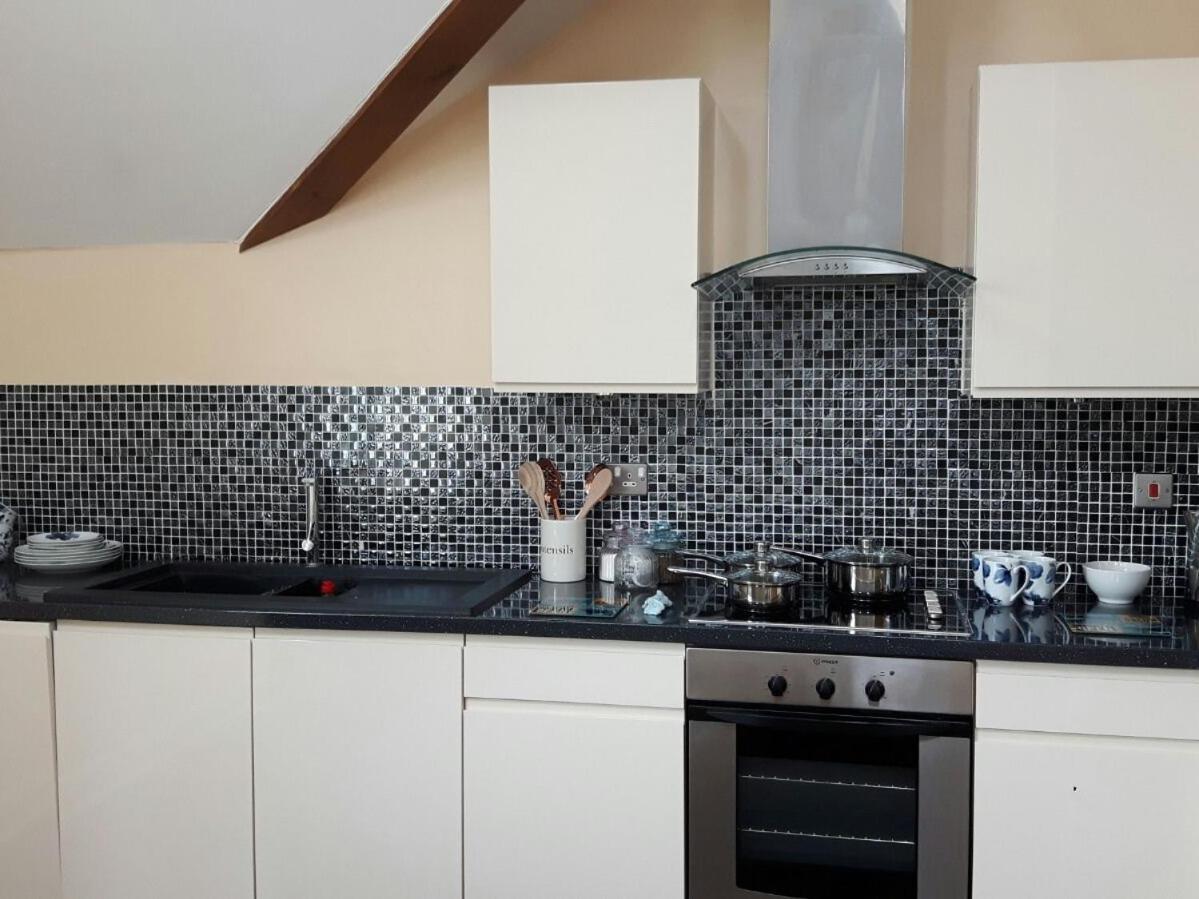 Apartment Holiday Homes Ashgrove Court Penthouses *