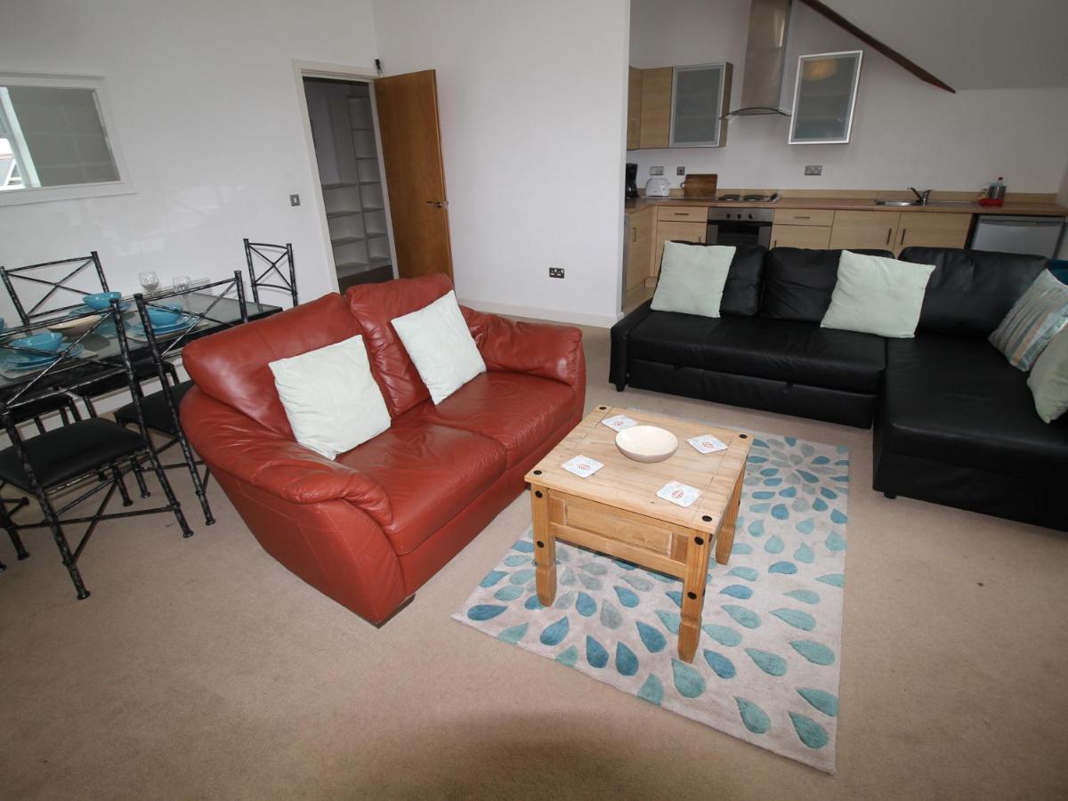 Holiday Homes Ashgrove Court Penthouses Apartment Cardiff