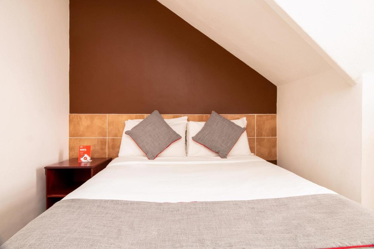 Hotel Oyo Flagship Cardiff