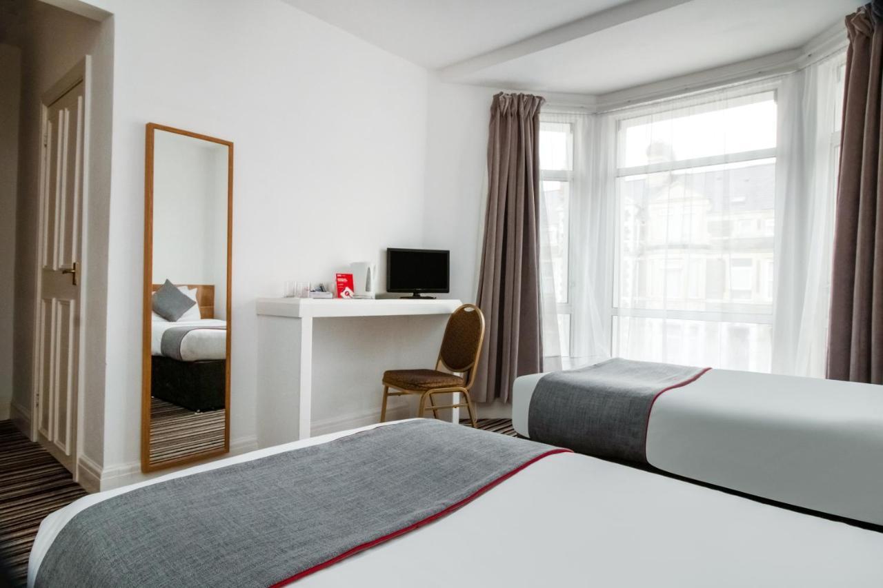 Oyo Flagship Hotel 2*