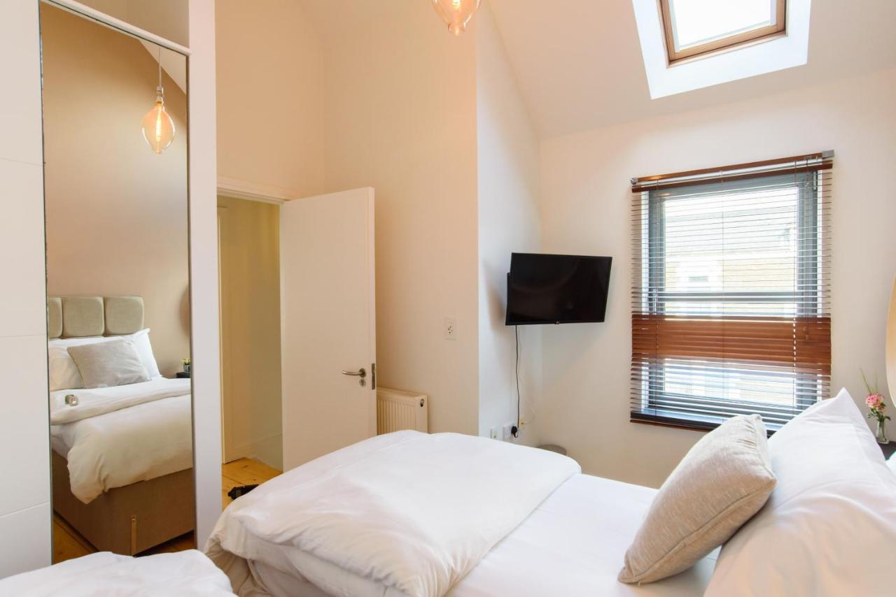 Retreat, 2 Bed House With Cloudstream Hot Tub Holiday home *