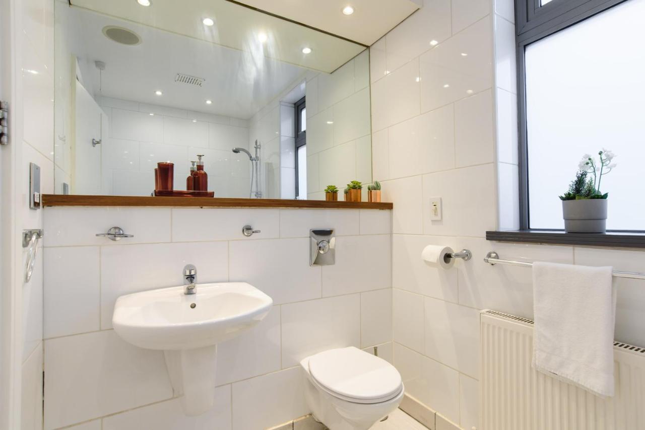 Retreat, 2 Bed House With Cloudstream Hot Tub *