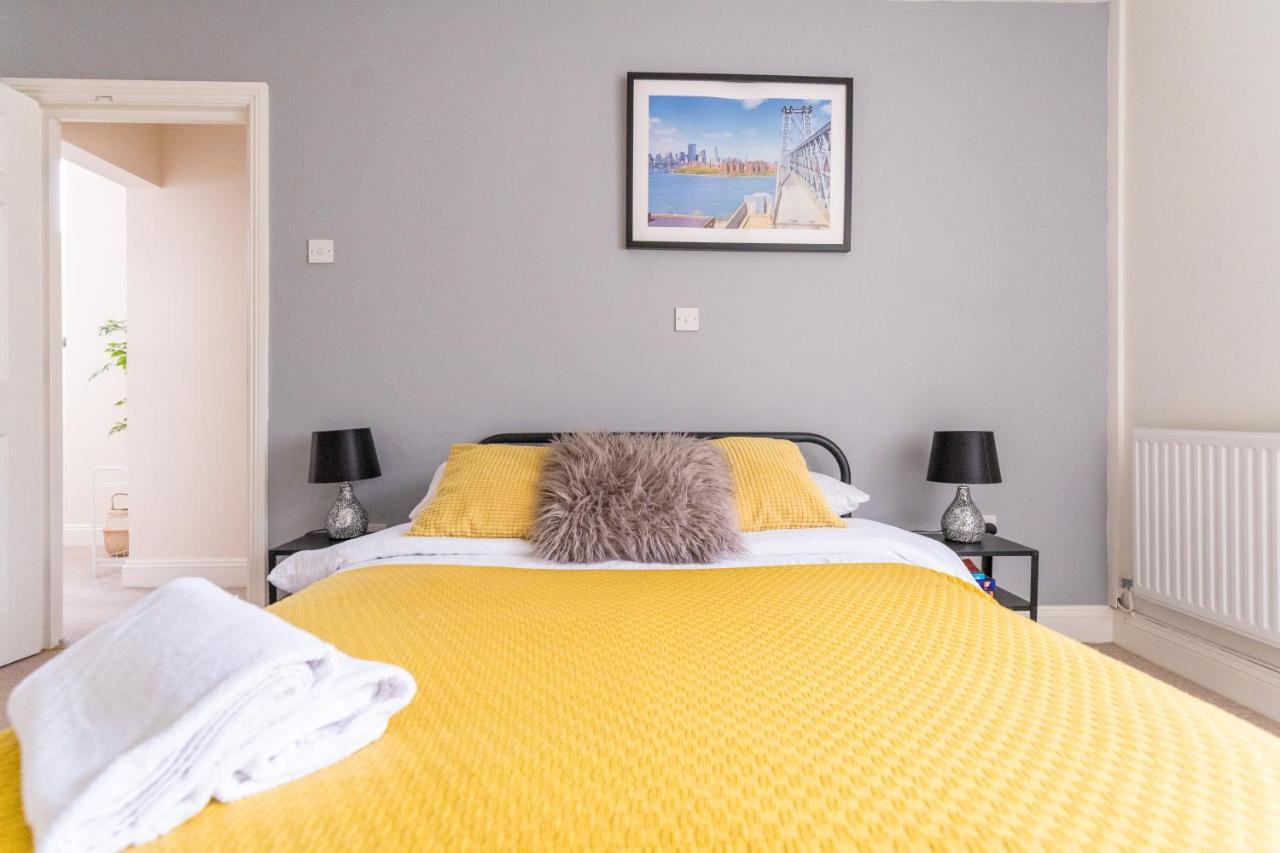 The Ella Fitzgerald - Modern 2 Bedroom Apartment, Super Close To Centre Cardiff