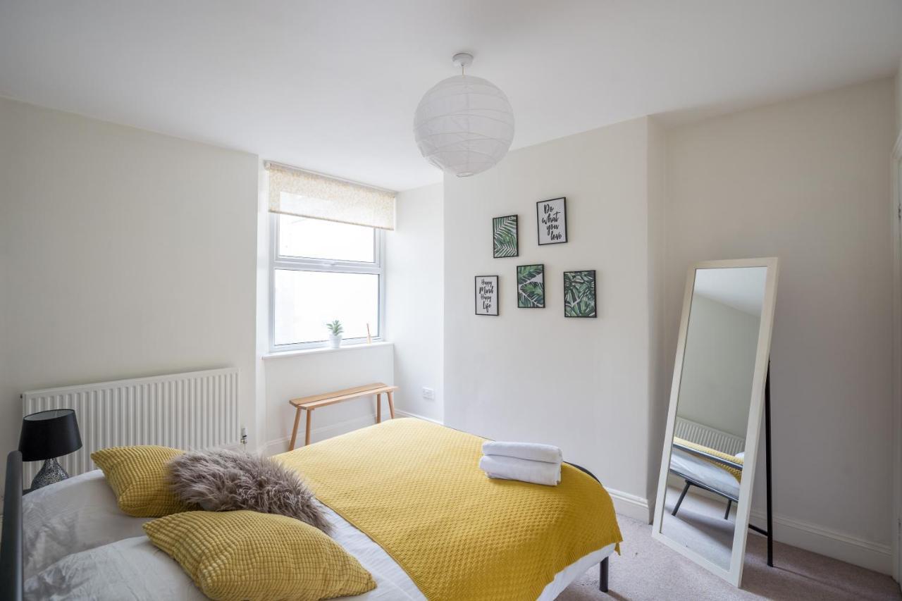 The Ella Fitzgerald - Modern 2 Bedroom Apartment, Super Close To Centre Apartment