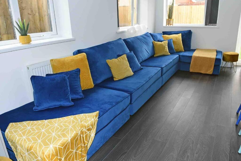Holiday home The Social - Cardiff's For Larger Groups *