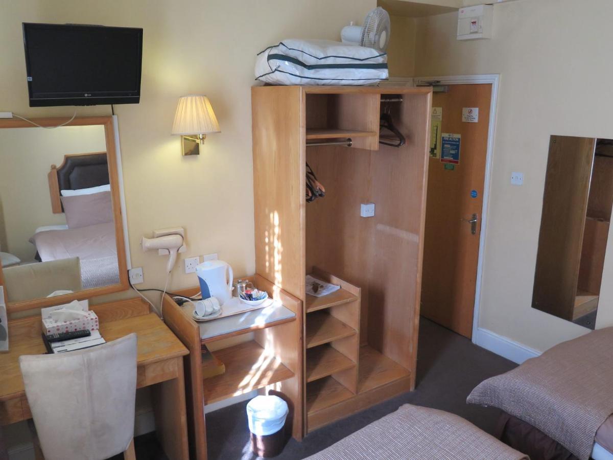 Sandringham Hotel