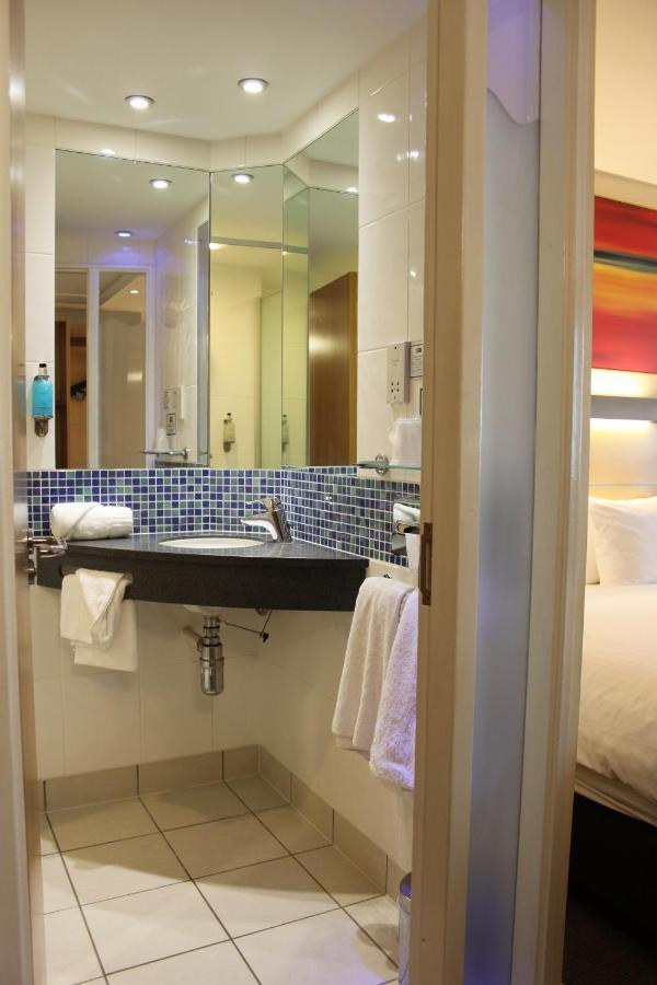 Express Airport, An Ihg 3* Cardiff