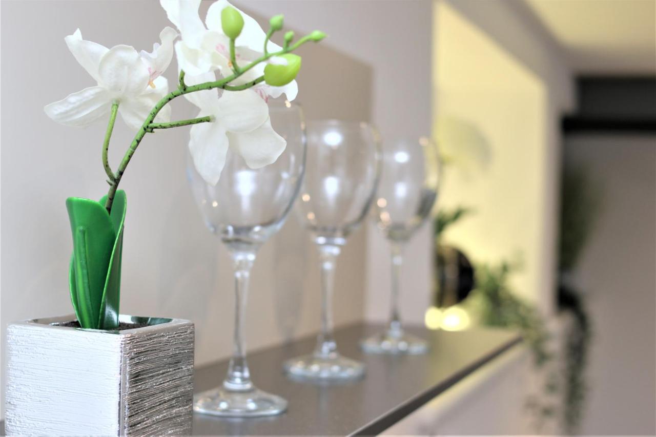 The Coach House - Free Private Parking - By Promise Apartment Cardiff