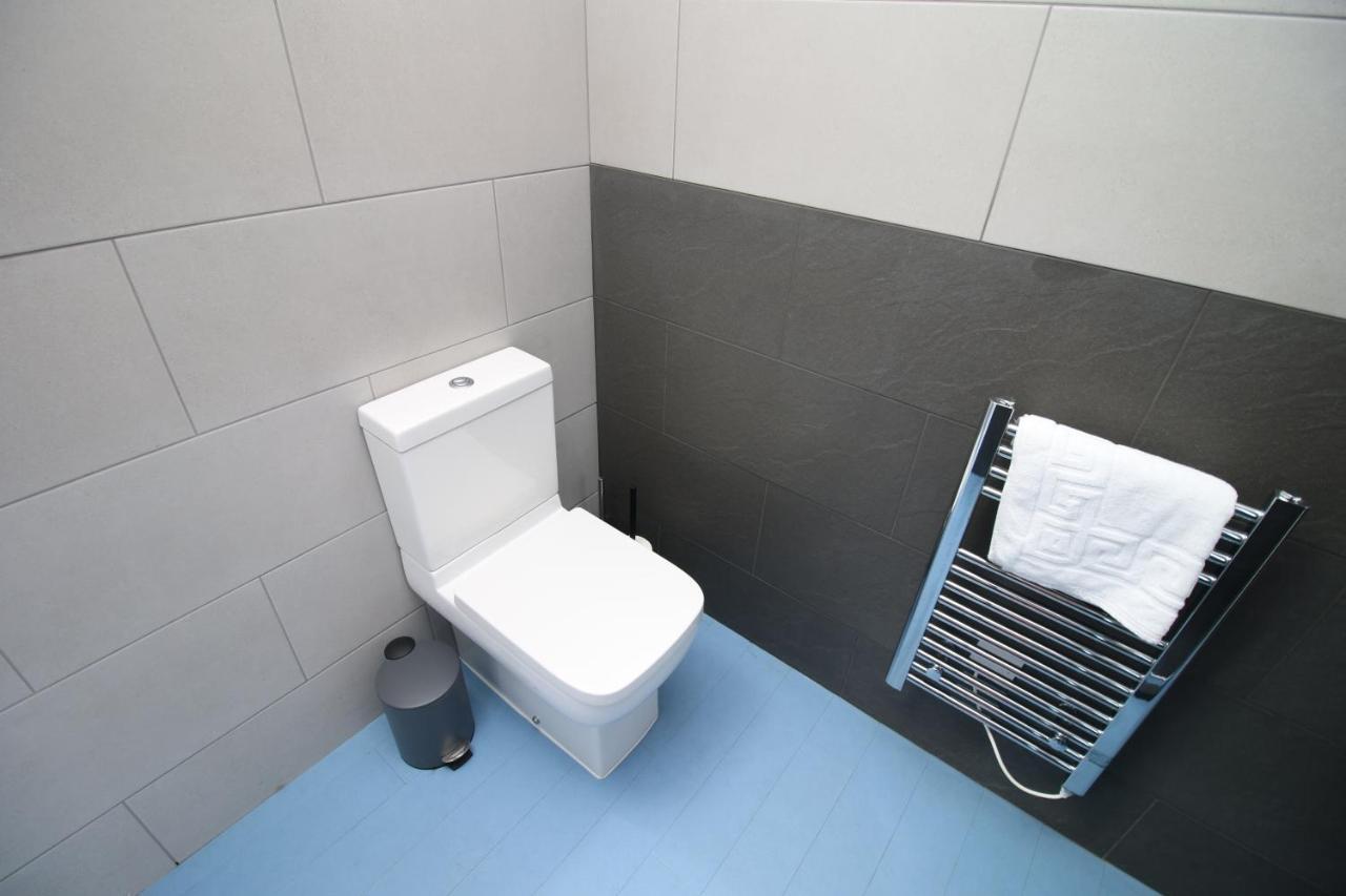The Coach House - Free Private Parking - By Promise