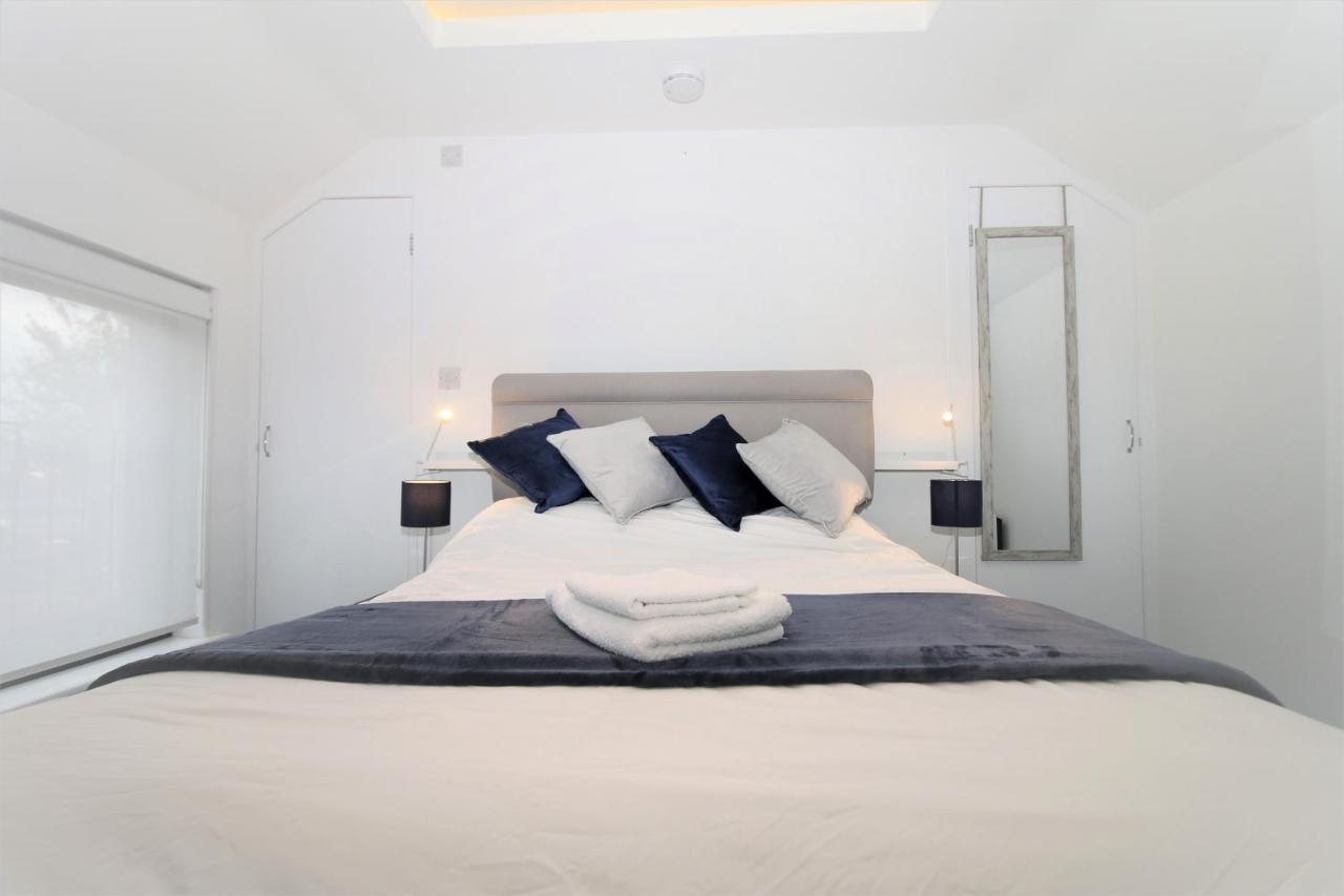 The Coach House - Free Private Parking - By Promise Cardiff