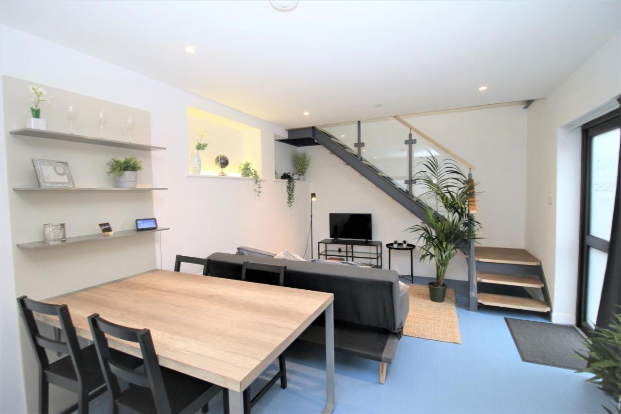 The Coach House - Free Private Parking - By Promise Apartment Cardiff