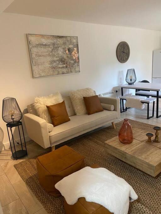 Lower Cathedral C By Mia Living 2 Bedroom Duplex Apartment Apartment Cardiff