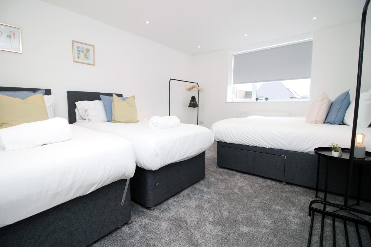 No 49 Apartments, Perfect For Business And Leisure Stays, 10 Min Drive Into Centre, Easy Access To Local Transport, 1br And 2br Available, Free Parking * Cardiff