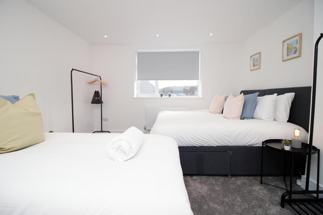 No 49 Apartments, Perfect For Business And Leisure Stays, 10 Min Drive Into Centre, Easy Access To Local Transport, 1br And 2br Available, Free Parking Cardiff