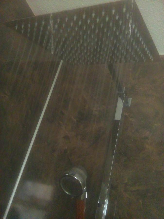 The Principality 2 Singles Bedroom *