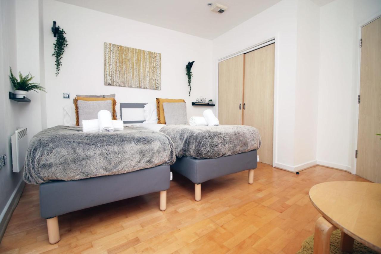 Apartment The Hayes By Mia Living 2 Bedroom In Centre
