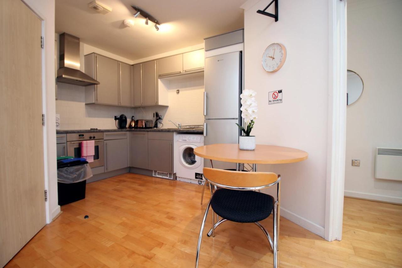 The Hayes By Mia Living 2 Bedroom In Centre * Cardiff