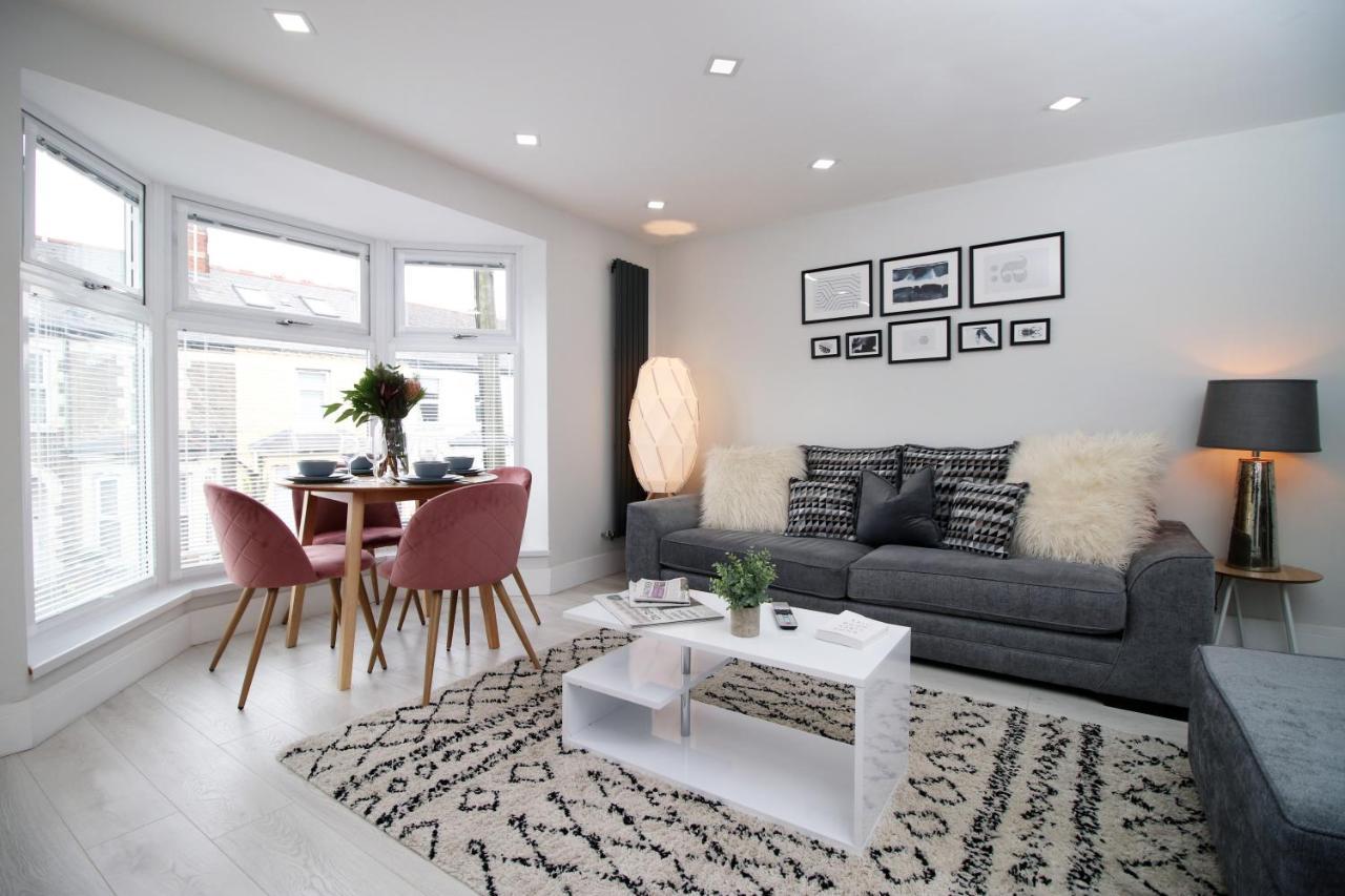 New 2 Bed Comfort - Functional - Secure - Private *