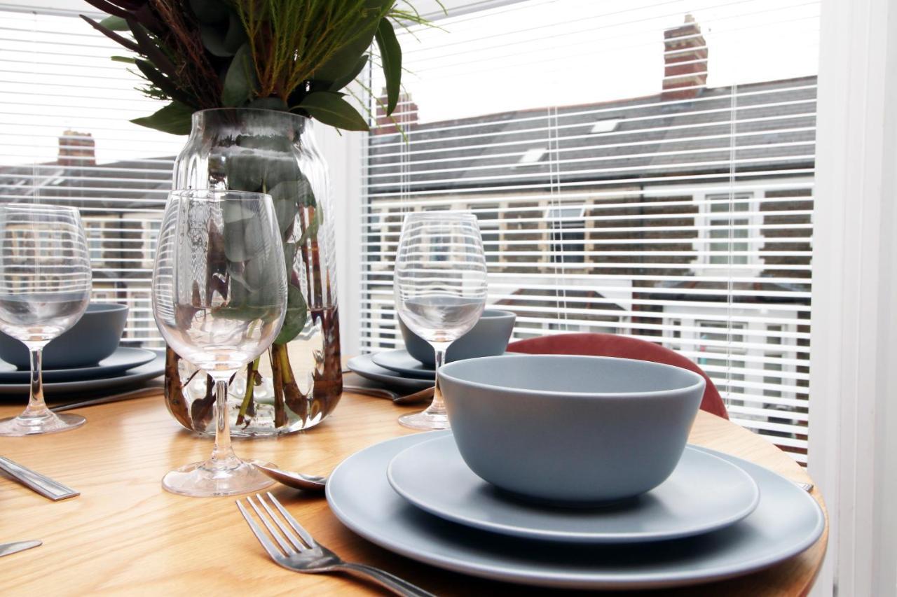 New 2 Bed Comfort - Functional - Secure - Private * Cardiff