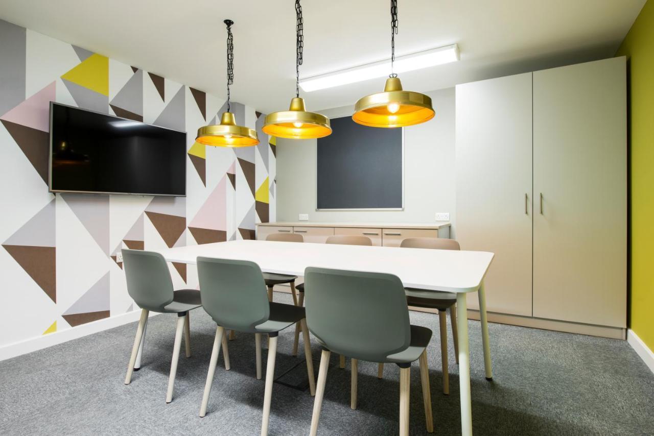 Apartment Yugo Explore - Arofan House Cardiff