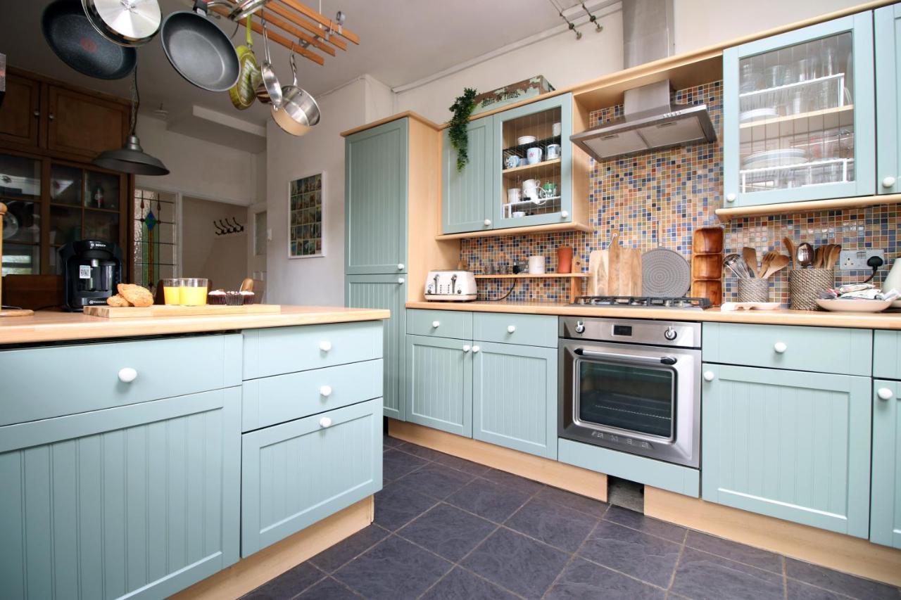 Holiday home Melrose By Ty Sa - 4 Bedroom House In Cardiff