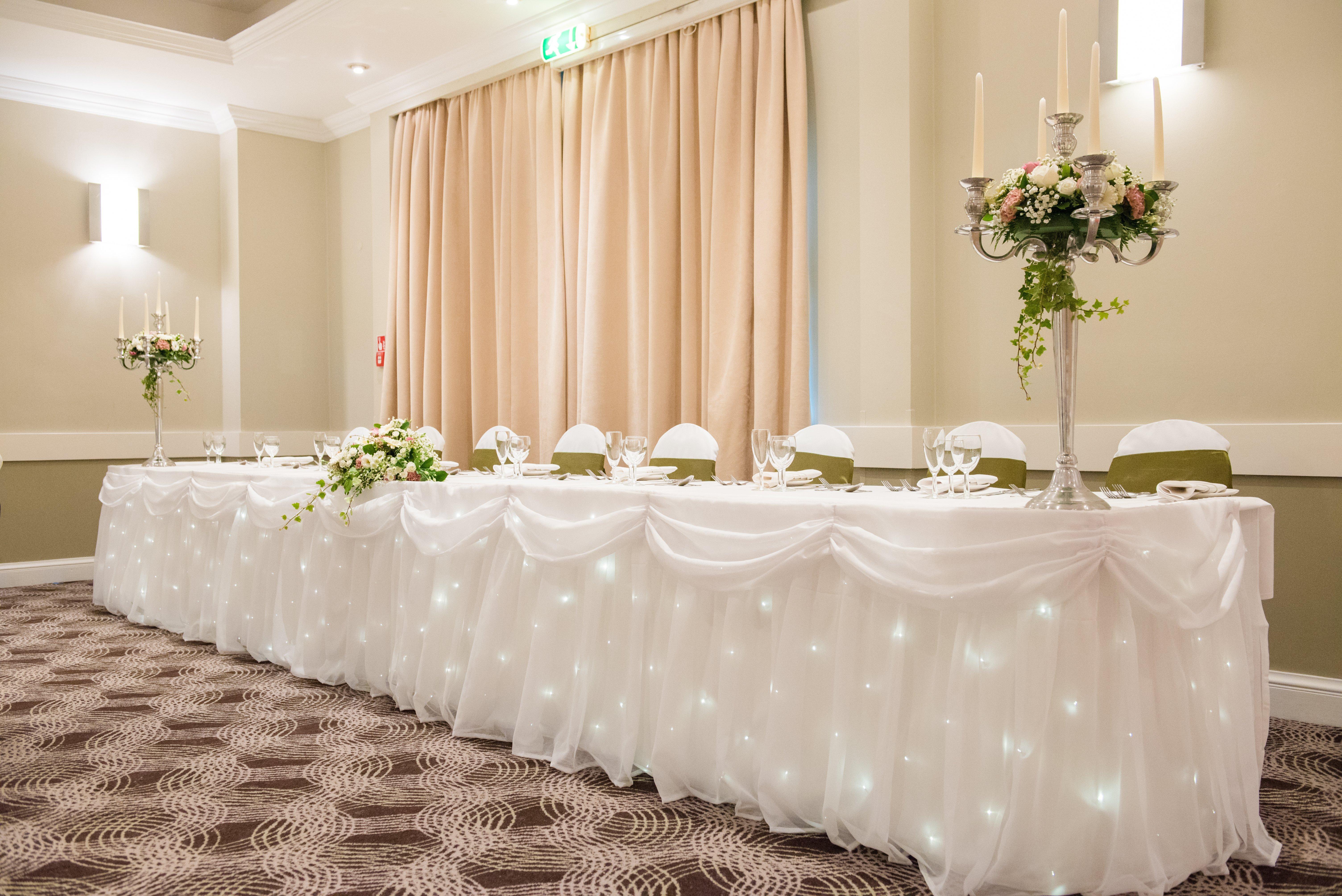 Hotel North M4 Jct 32, An Ihg 3*