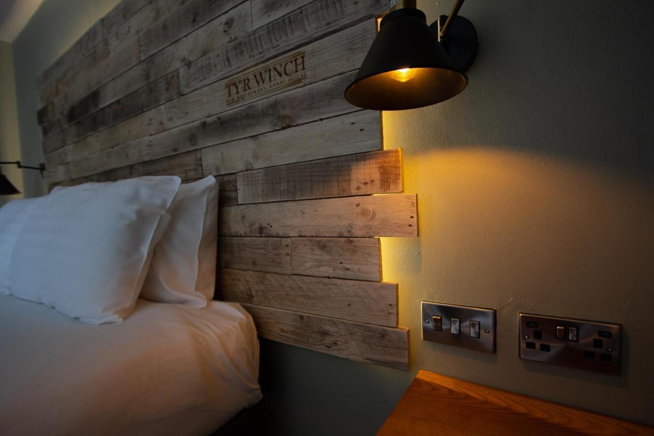 Hotel Tyr Winch *