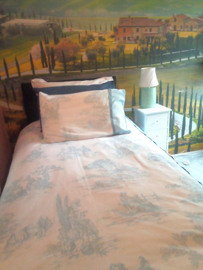 Homestay Cardiff Homestay *